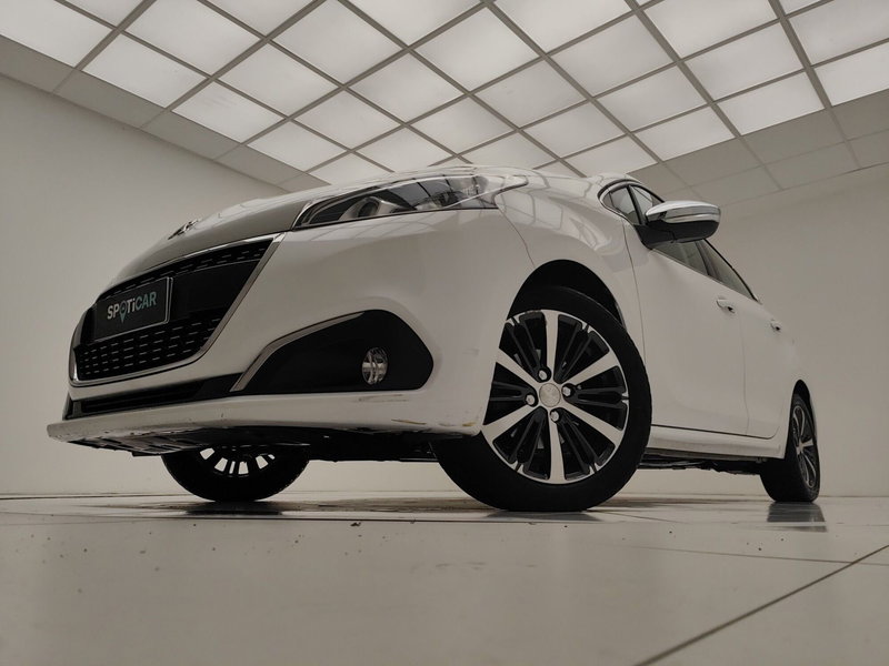 Peugeot 208 usata a Como (14)