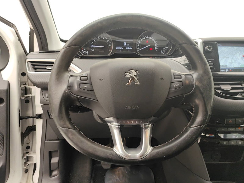 Peugeot 208 usata a Como (16)