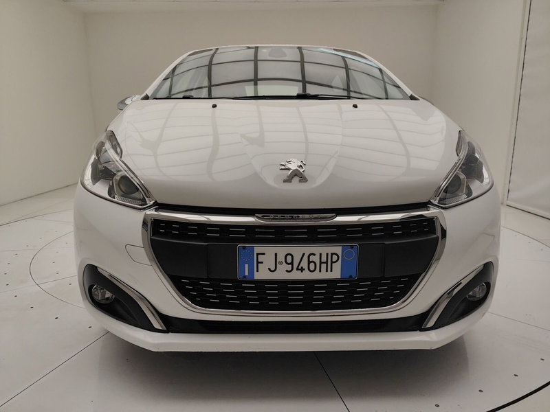 Peugeot 208 usata a Como (2)