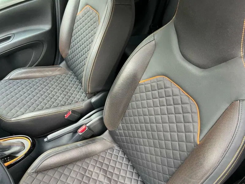 Toyota Aygo X usata a Sondrio (10)