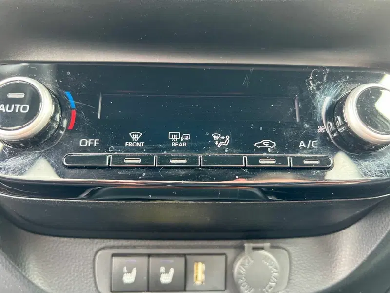 Toyota Aygo X usata a Sondrio (14)