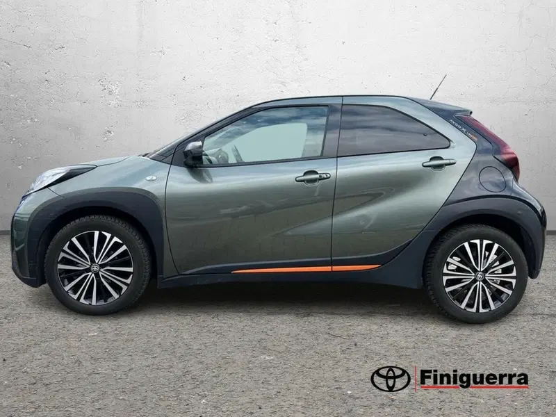 Toyota Aygo X usata a Sondrio (6)