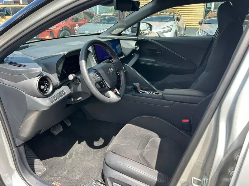 Toyota Toyota C-HR usata a Piacenza (11)