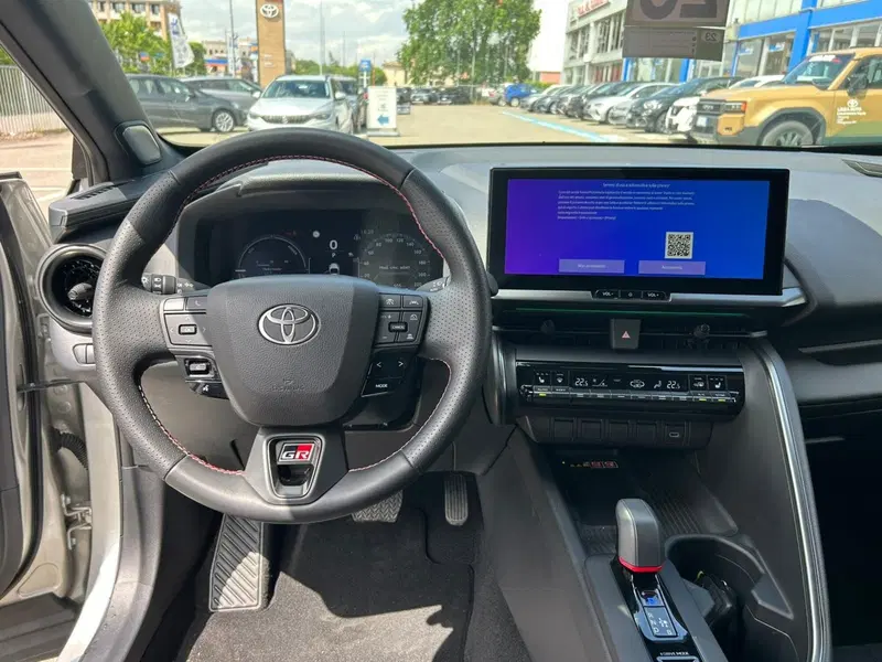 Toyota Toyota C-HR usata a Piacenza (13)