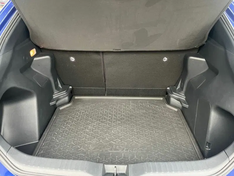 Toyota Yaris Cross usata a Sondrio (13)