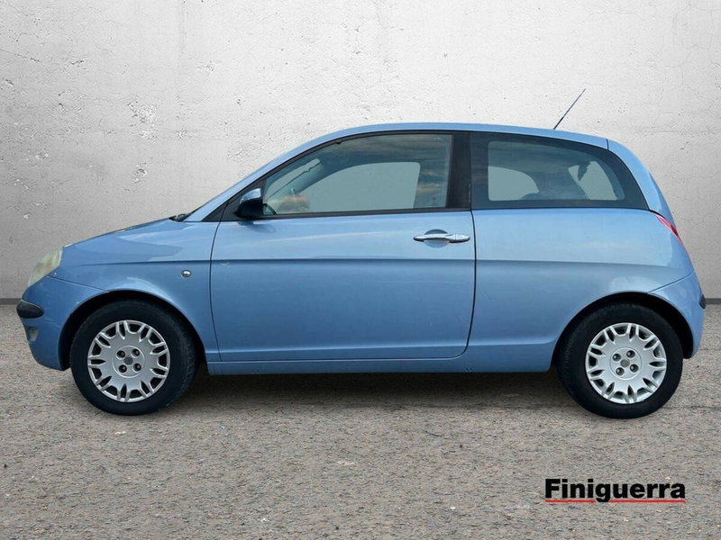Lancia Ypsilon usata a Sondrio (6)