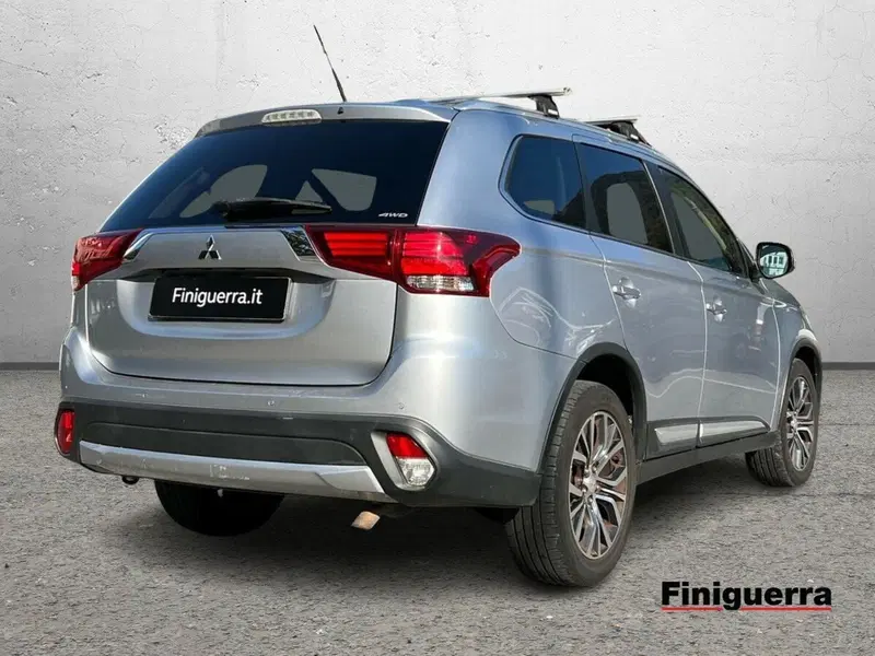 Mitsubishi Outlander usata a Sondrio (4)
