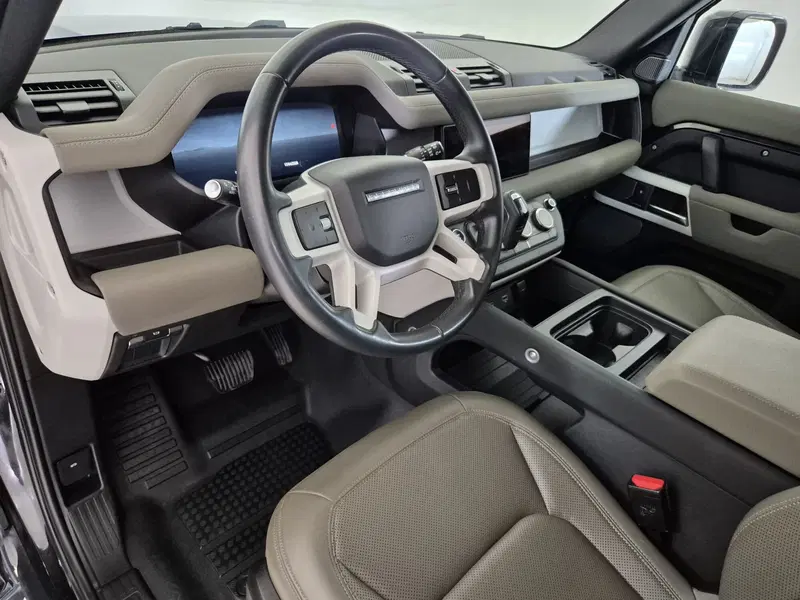 Land Rover Defender usata a Torino (18)