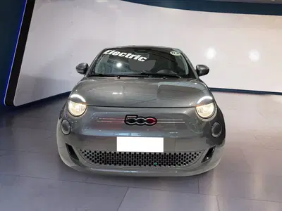 Fiat 500 Cabrio 42 kWh La Prima del 2022 usata a Torino