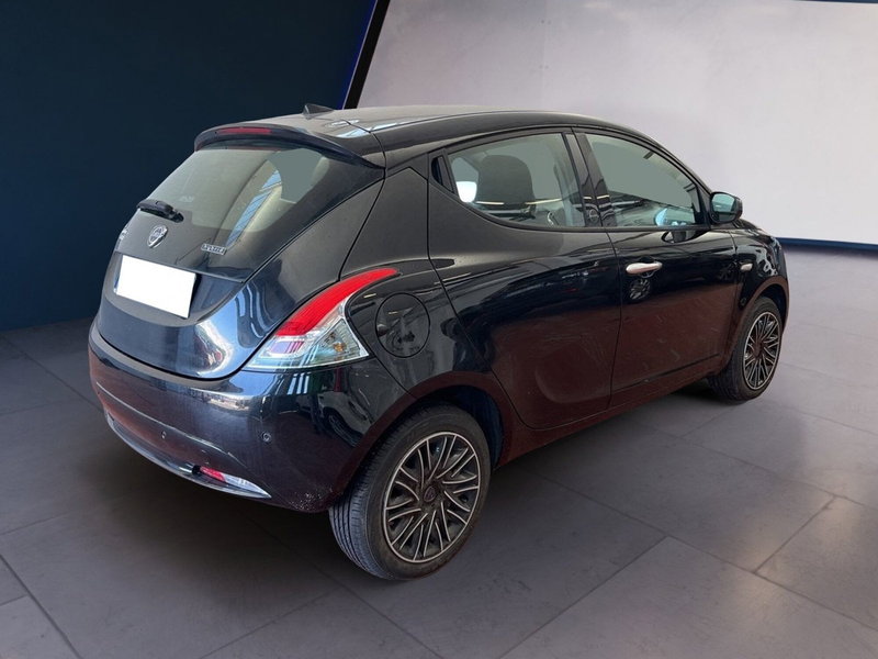 Lancia Ypsilon usata a Torino (6)