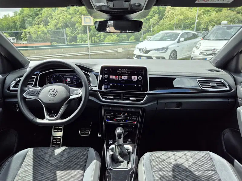 Volkswagen T-Roc usata  (8)