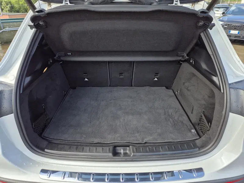Mercedes-Benz GLA SUV usata  (12)