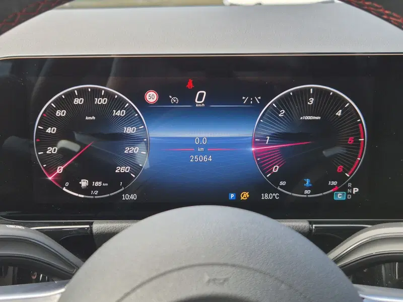 Mercedes-Benz GLA SUV usata  (14)