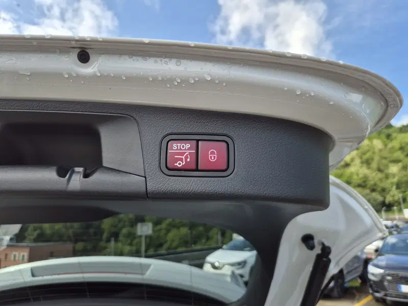 Mercedes-Benz GLA SUV usata  (17)