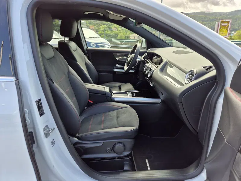 Mercedes-Benz GLA SUV usata  (9)