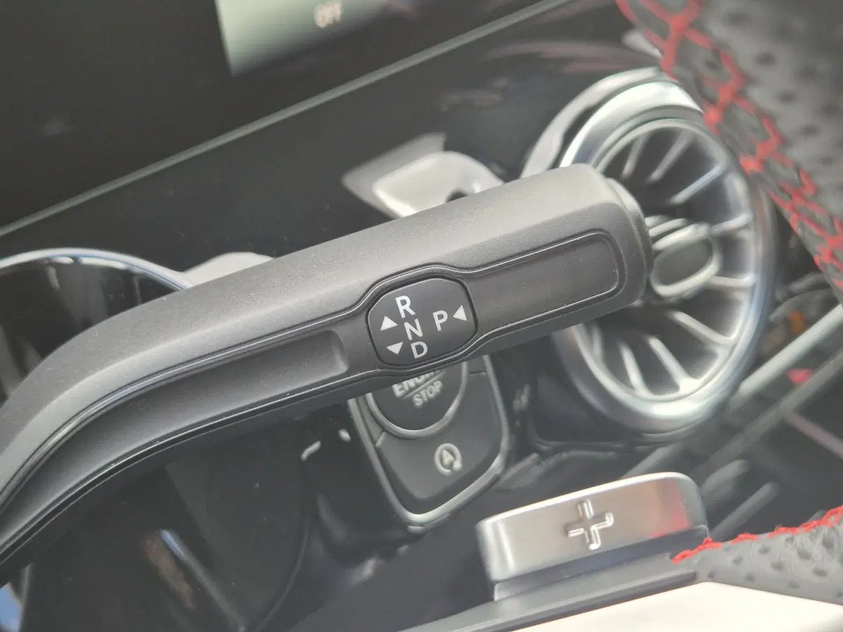 Mercedes-Benz GLA SUV usata  (10)