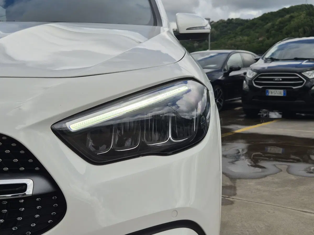 Mercedes-Benz GLA SUV usata  (18)