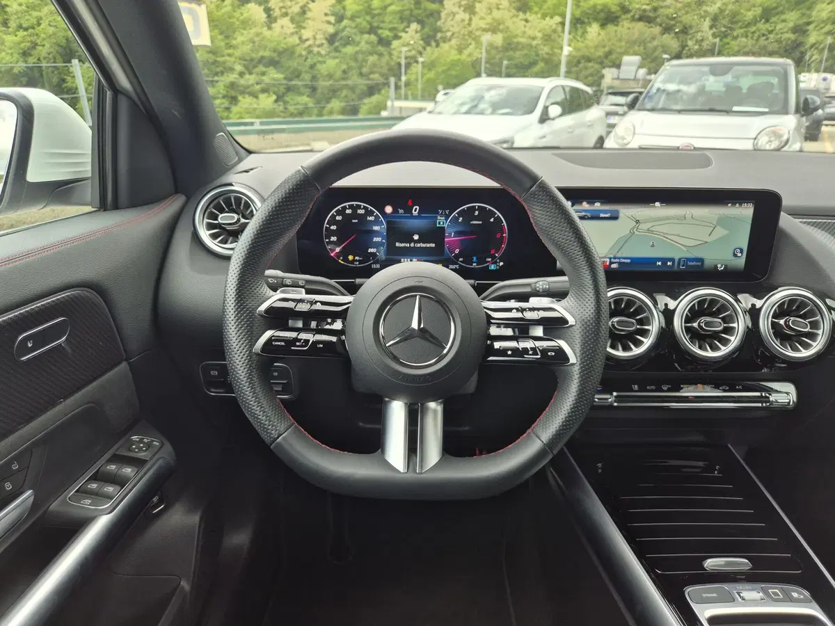 Mercedes-Benz GLA SUV usata  (19)