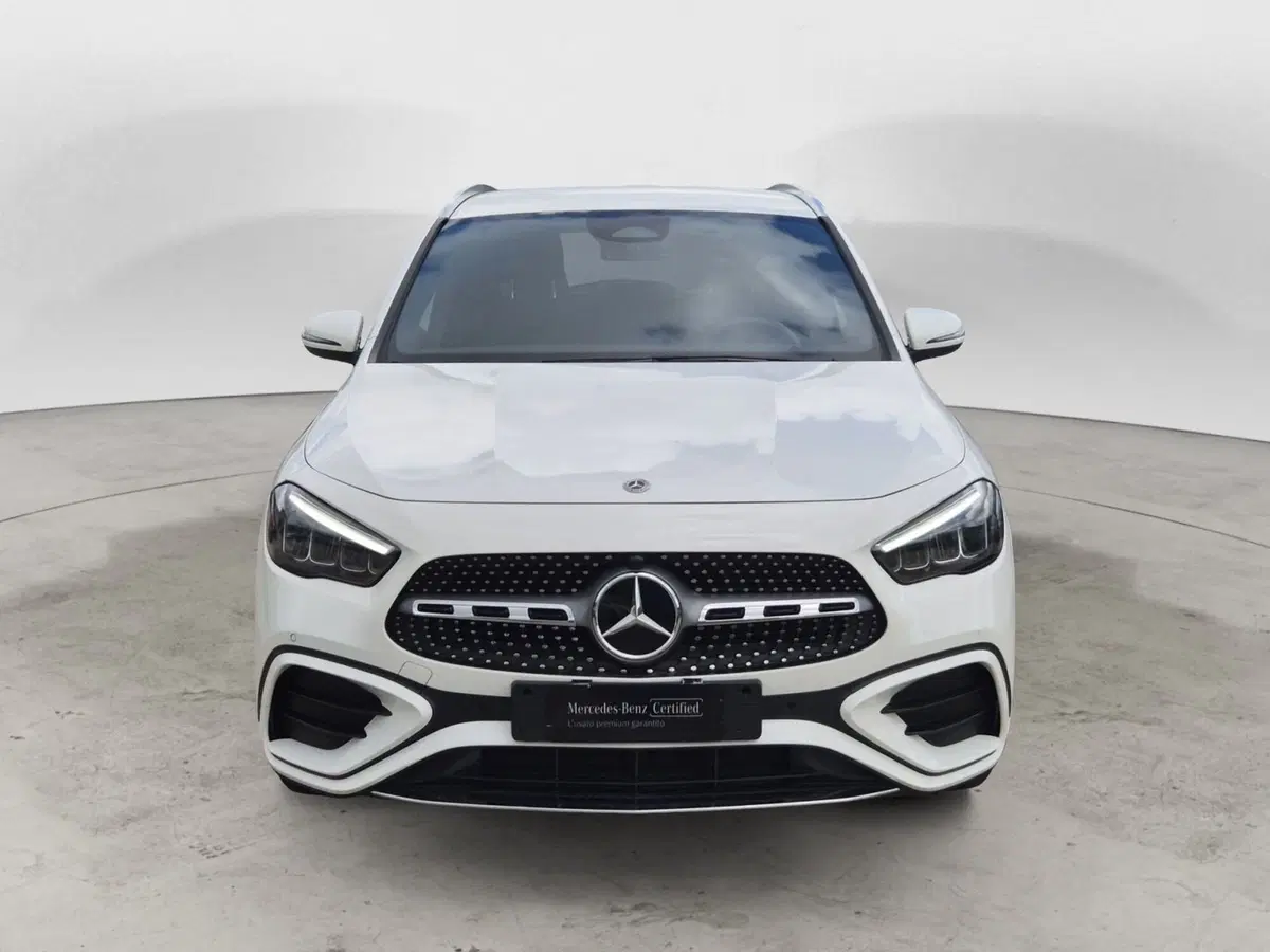 Mercedes-Benz GLA SUV usata  (2)
