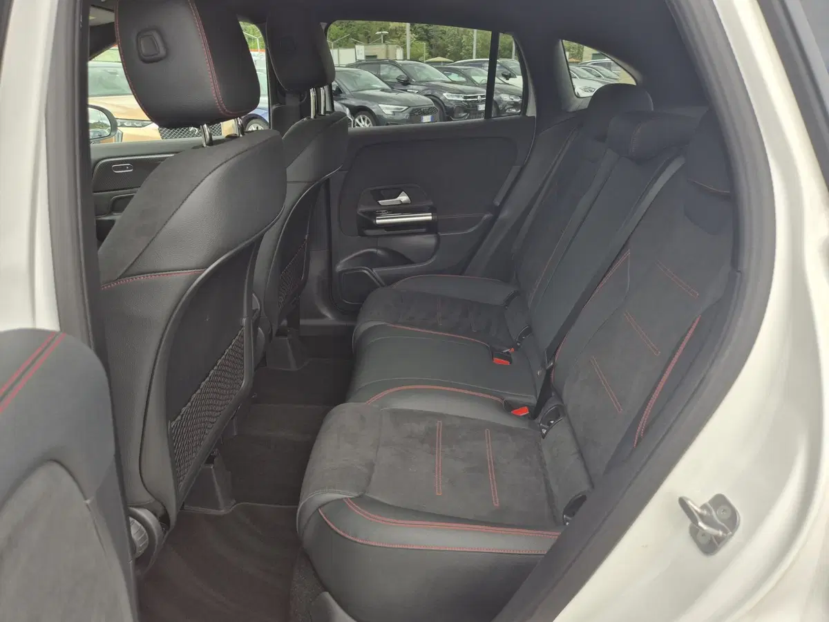 Mercedes-Benz GLA SUV usata  (7)