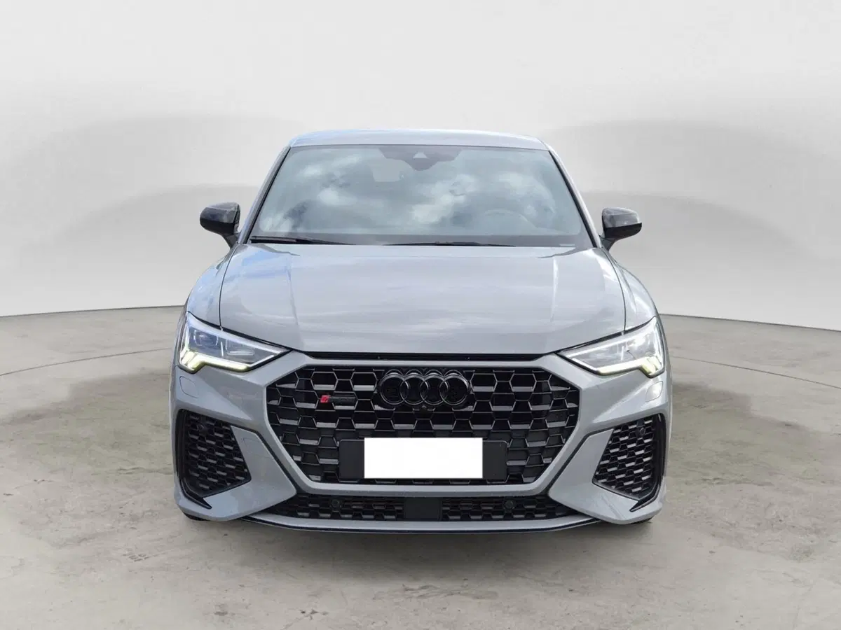 Audi RS Q3 Sportback usata  (2)