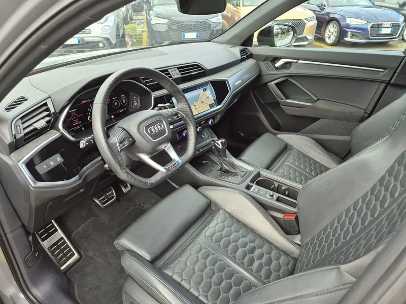 Audi RS Q3 Sportback usata  (6)