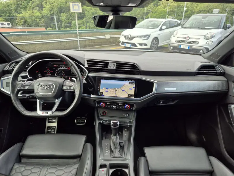 Audi RS Q3 Sportback usata  (8)