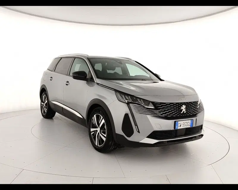 Peugeot 5008 usata a Caserta