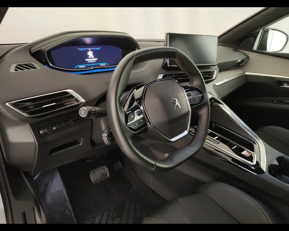Peugeot 5008 usata a Caserta (16)