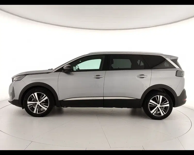 Peugeot 5008 usata a Caserta (4)
