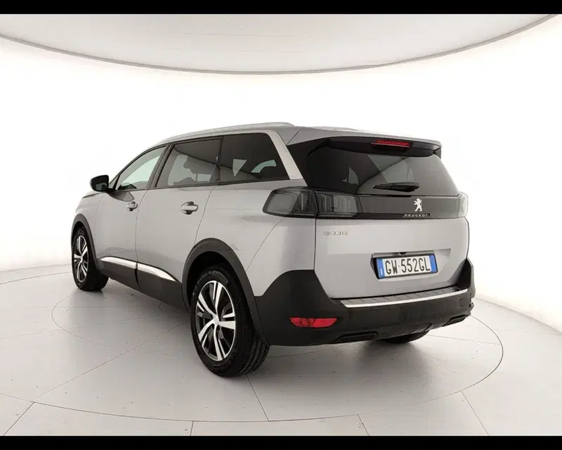 Peugeot 5008 usata a Caserta (5)