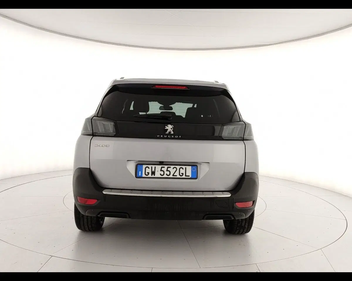 Peugeot 5008 usata a Caserta (6)