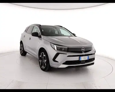 Opel Grandland 1.5 ecotec Ultimate s&amp;s 130cv at8 del 2024 usata a Caserta