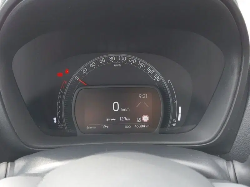 Toyota Aygo X usata a Cagliari (10)