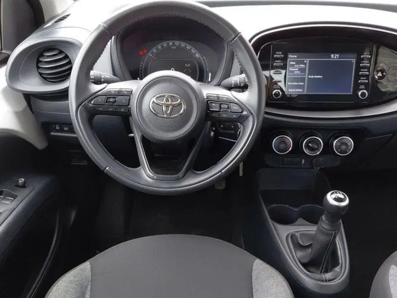 Toyota Aygo X usata a Cagliari (9)