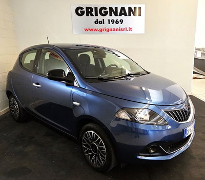 Lancia Ypsilon 1.0 FireFly 5 porte S&amp;S Hybrid Gold Plus del 2024 usata a Cava Manara