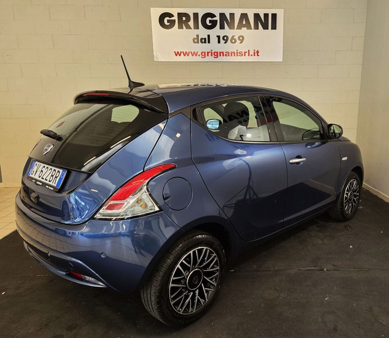 Lancia Ypsilon usata a Pavia (17)
