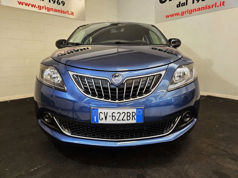 Lancia Ypsilon usata a Pavia (2)