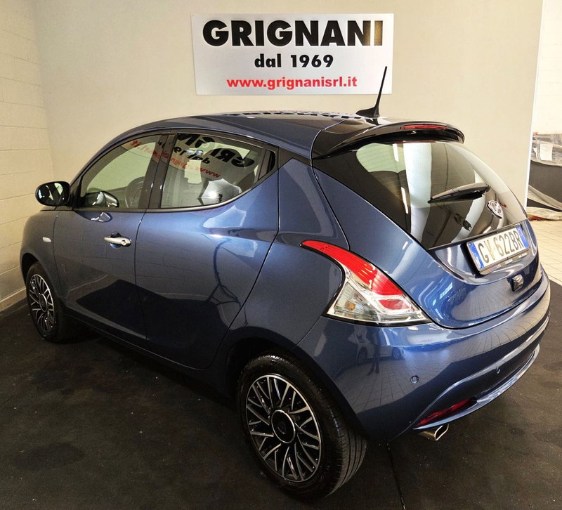 Lancia Ypsilon usata a Pavia (3)