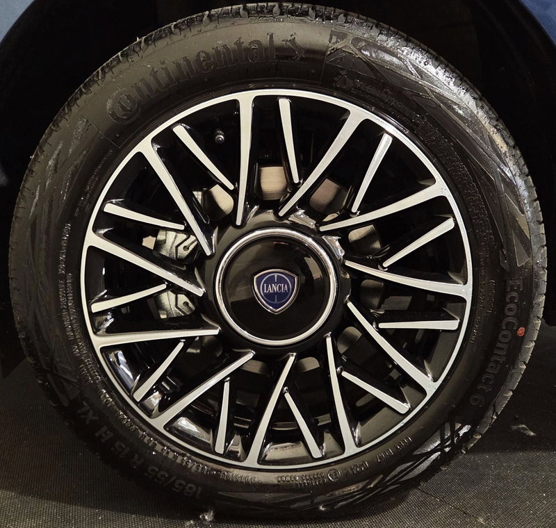Lancia Ypsilon usata a Pavia (5)