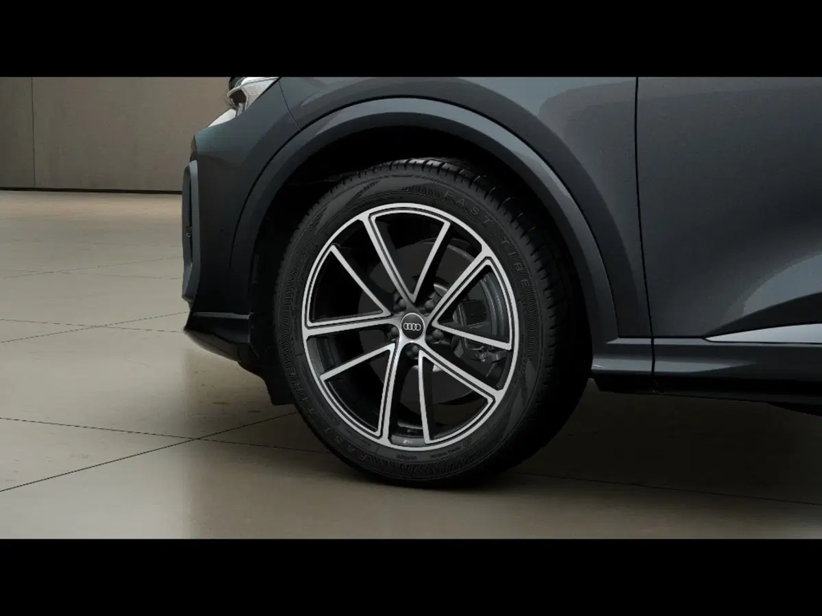 Audi Q4 Sportback nuova a Pisa (6)