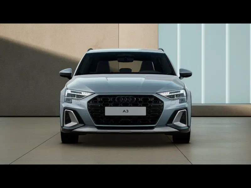Audi A3 allstreet nuova a Livorno (4)