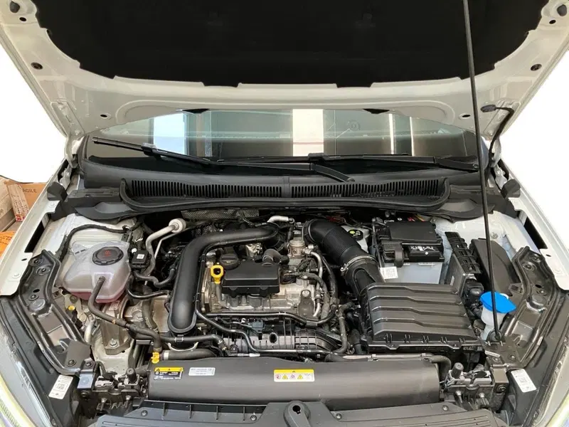 Volkswagen Taigo usata a Bologna (12)