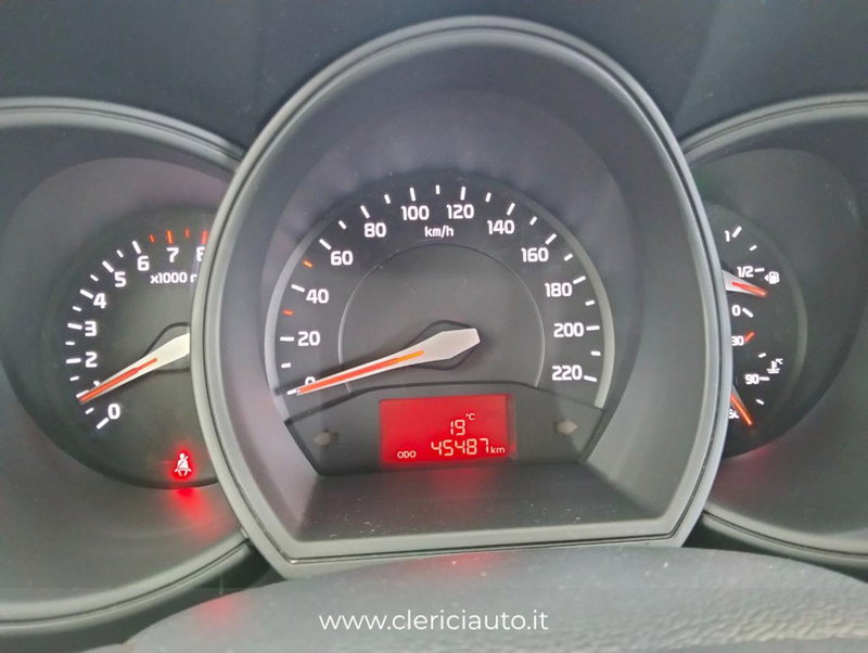 Kia Rio usata a Como (12)