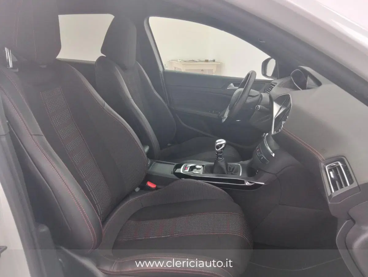 Peugeot 308 usata a Como (3)