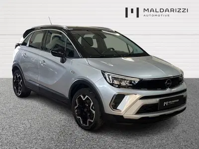 Opel Crossland 1.2 Ultimate s&amp;s 110cv del 2023 usata a Lecce
