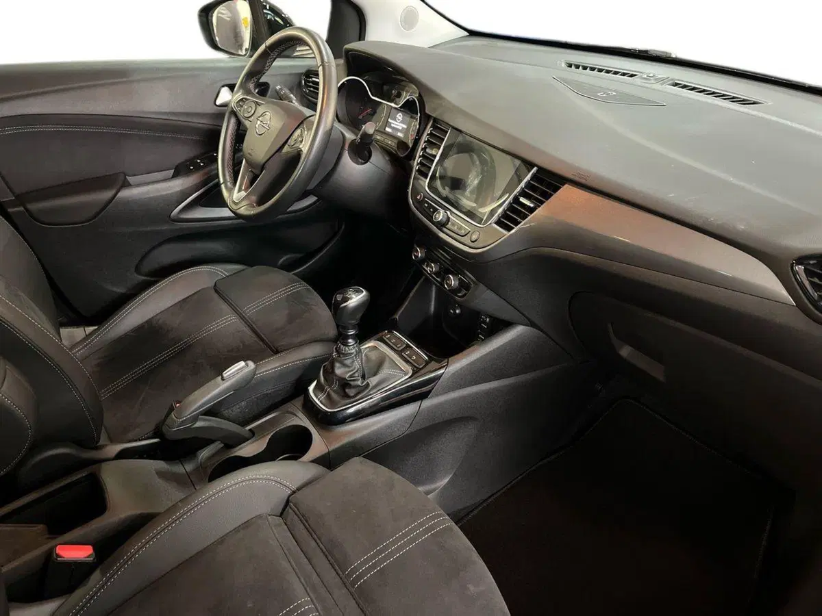 Opel Crossland usata a Lecce (9)