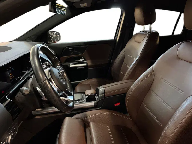 Mercedes-Benz GLA SUV usata a Bari (7)