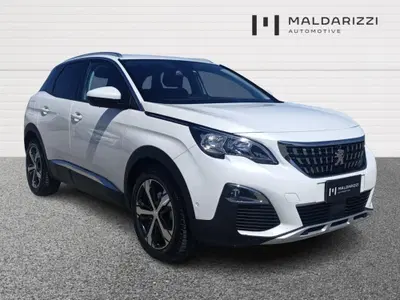 Peugeot 3008 BlueHDi 130 S&amp;S EAT8 Allure Pack del 2020 usata a Taranto