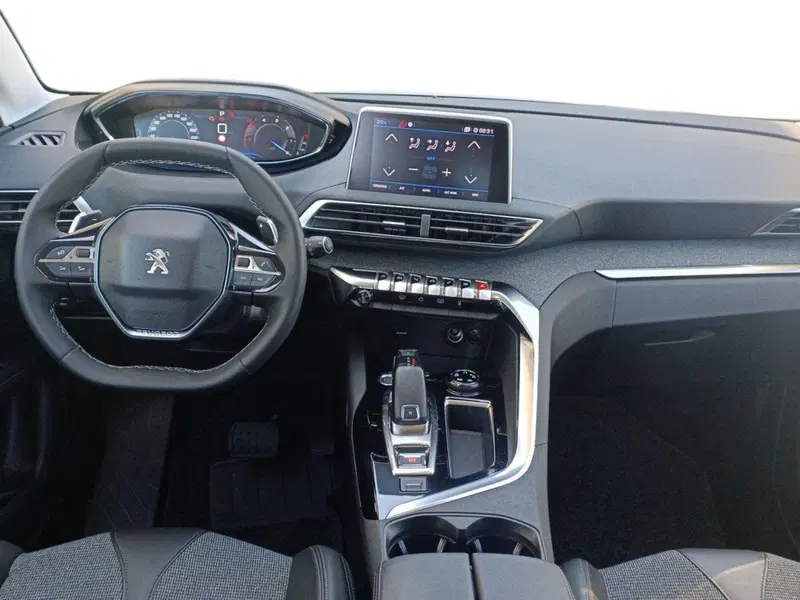 Peugeot 3008 usata a Taranto (8)